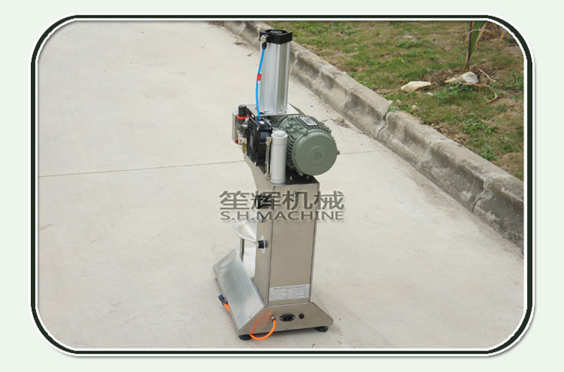 &eacute;plucheur de fruits et l&eacute;gumes