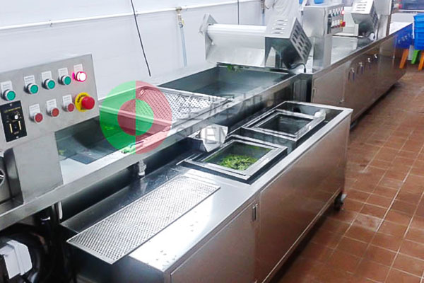 Notre société conçoit une chaîne de production de nettoyage de légumes pour la société Hongkong YCB.