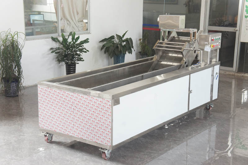 Machine à laver les légumes est utilisé dans de nombreux endroits