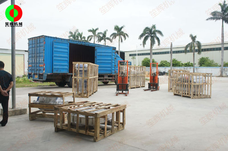 M. Wang a ordonn&eacute; l'ach&egrave;vement en douceur de la cha&icirc;ne de production de nettoyage de vortex de fruits et l&eacute;gumes 1