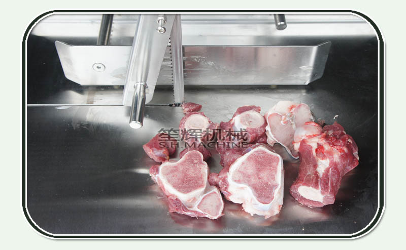 machine &agrave; couper les os