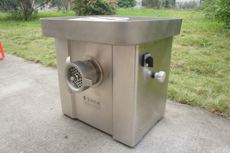 hachoir &agrave; viande &eacute;lectrique