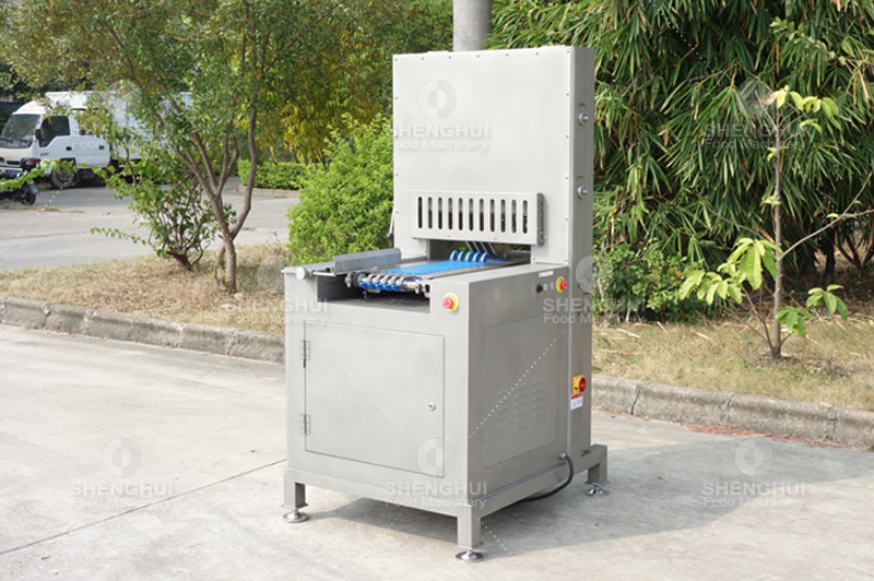 Machine &agrave; d&eacute;couper la viande 1