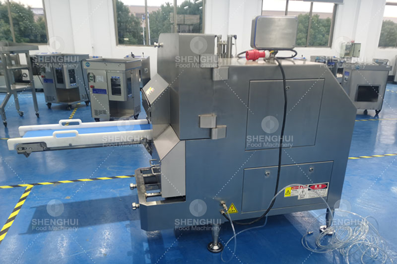 Machine &agrave; d&eacute;couper la viande (3)