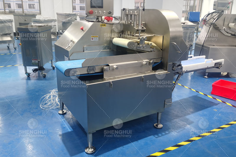 Machine &agrave; d&eacute;couper la viande (2)