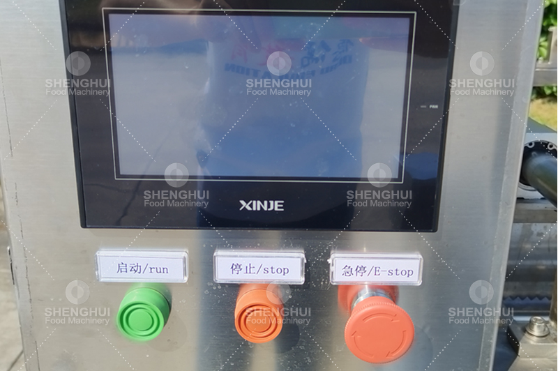 Machine de d&eacute;coupe de viande de poisson 1