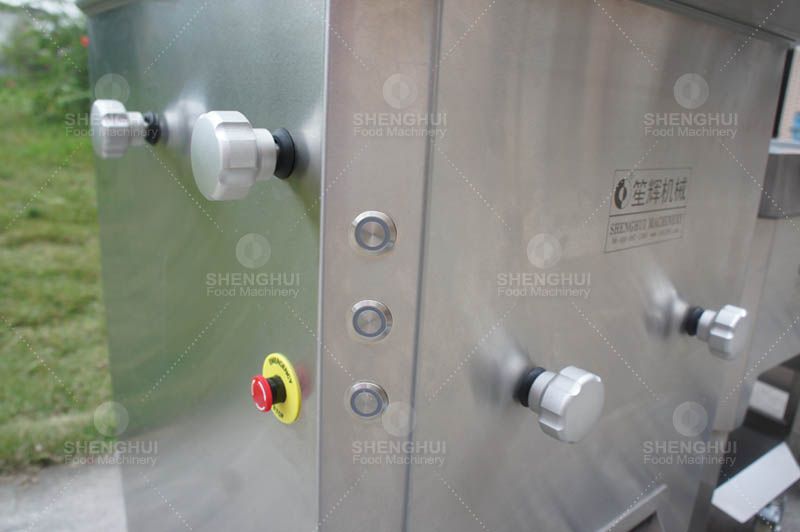 d&eacute;coupeuse de viande 1