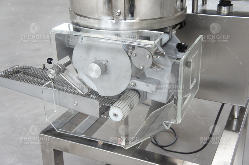 Machine &agrave; mouler les hamburgers 1