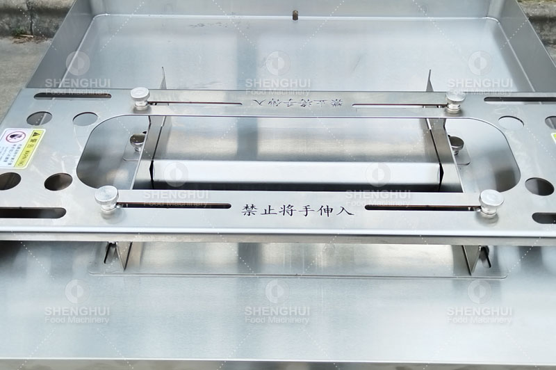 Machine &agrave; d&eacute;couper la viande (4)