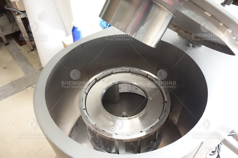 Machine &agrave; d&eacute;couper taro 1