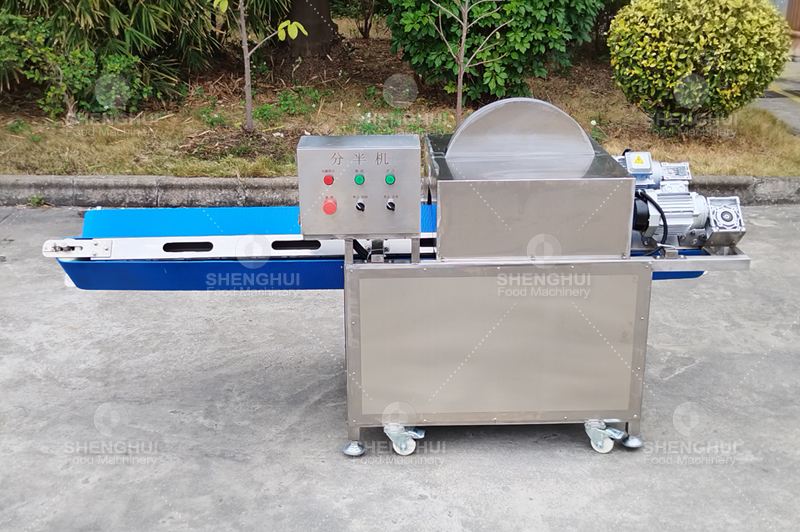 Machine de d&eacute;coupe d'oignon