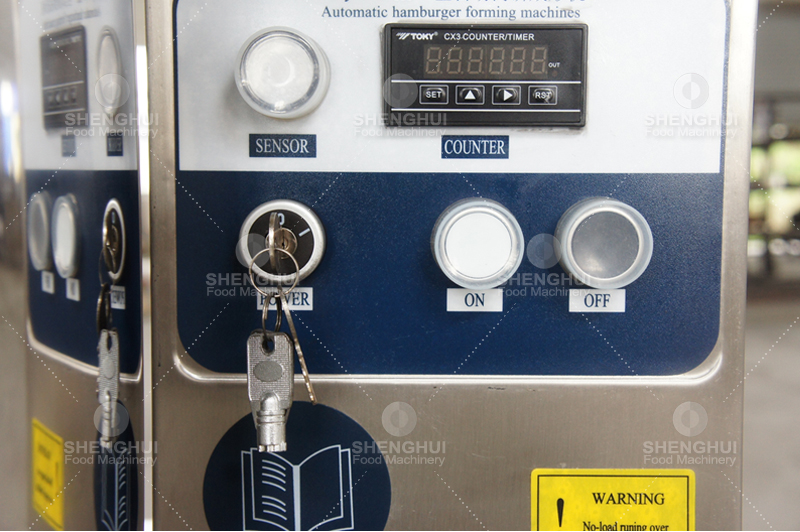 Machine &agrave; mouler les tourteaux de boeuf