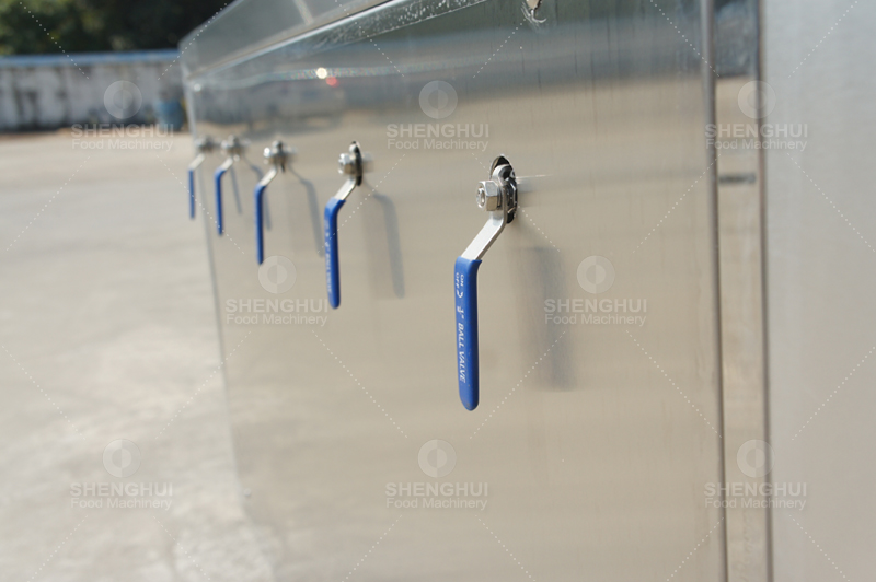 Machine de nettoyage de l&eacute;gumes1