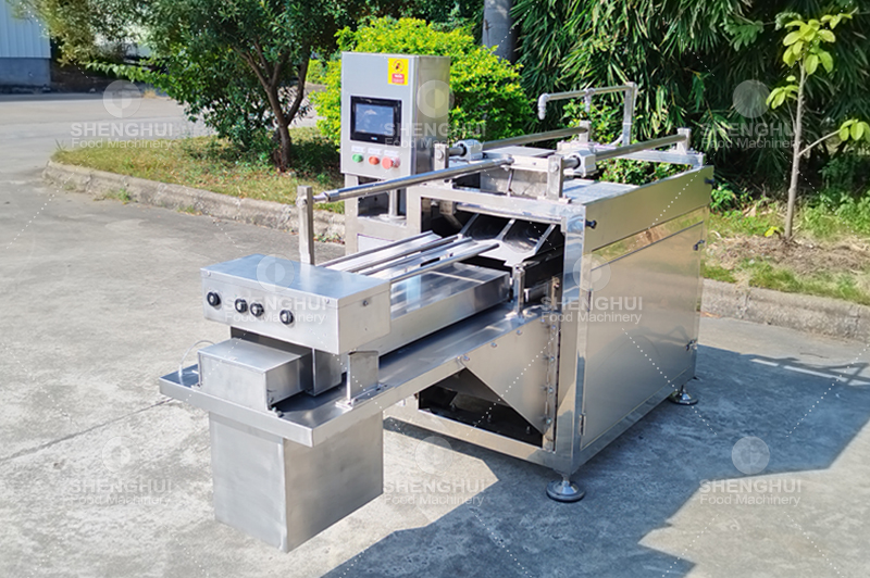 Machine &agrave; d&eacute;couper la viande 1