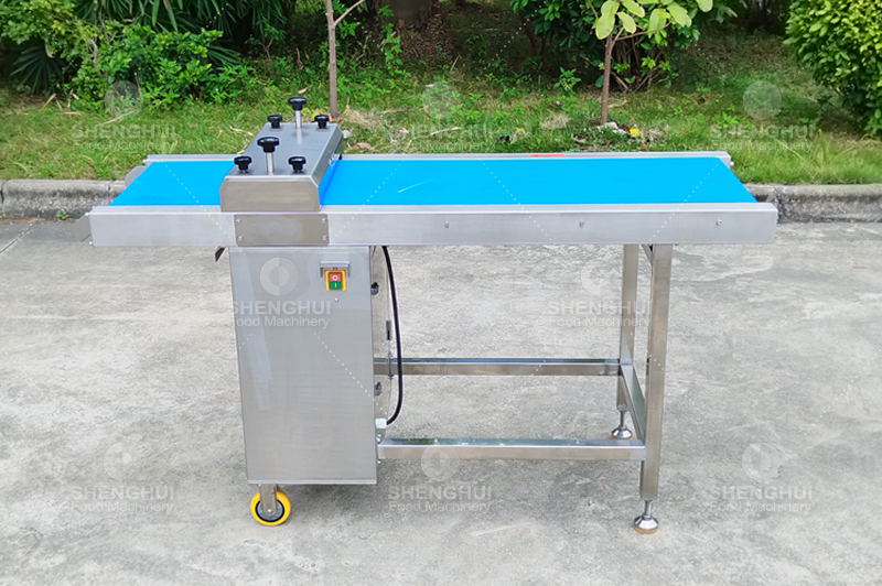 Machine &agrave; d&eacute;couper les rognons de porc