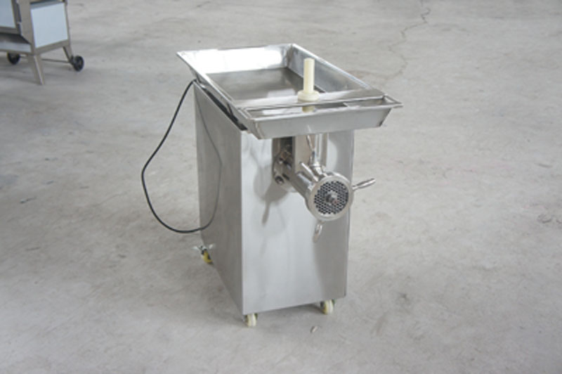 attachement hachoir &agrave; viande