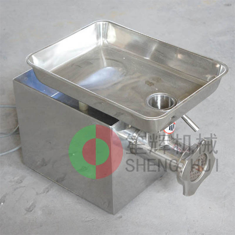 Des hachoirs à viande sont nécessaires dans de nombreux endroits